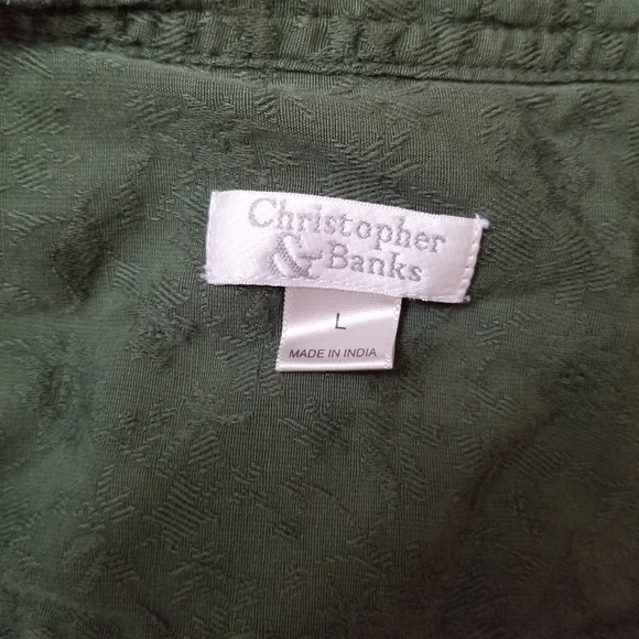EUC Christopher & Banks Women's Green Long Sleeve Button Down Size L - Picture 8 of 8